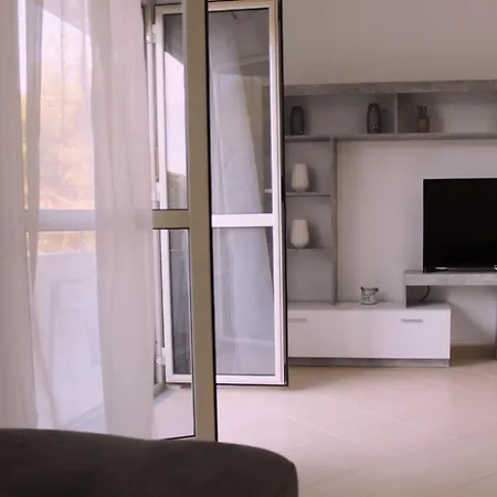 Apartment Eta's